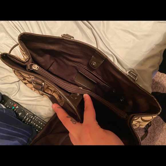 Signature Stripe Coach Handbag + Dust Bag - Picture 4 of 9